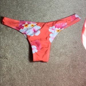 Super cute and comfy floral bikini bottoms.